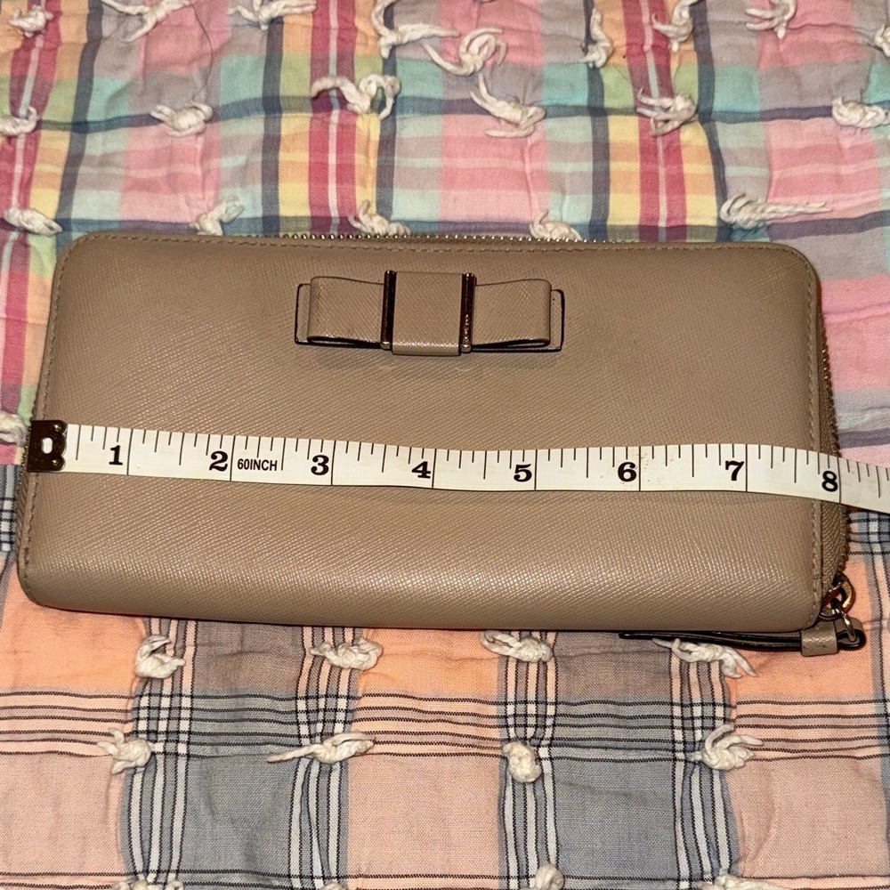 Coach Darcy Tan Wallet with Bow Accent (TW2)